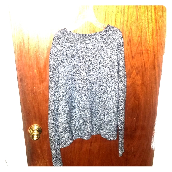 Sweater - Picture 1 of 3